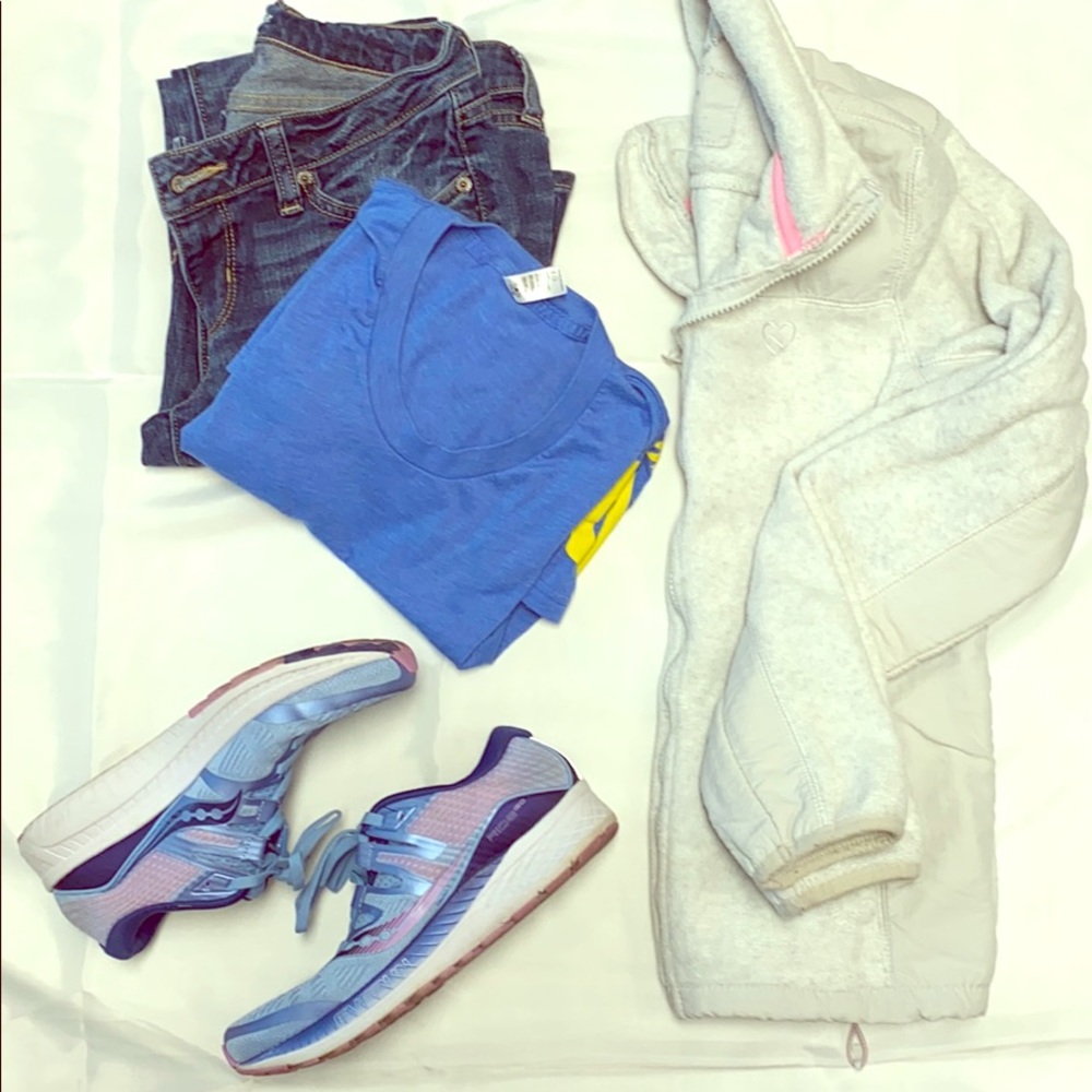 Aeropostale Live, Love, Dream zip sweater.